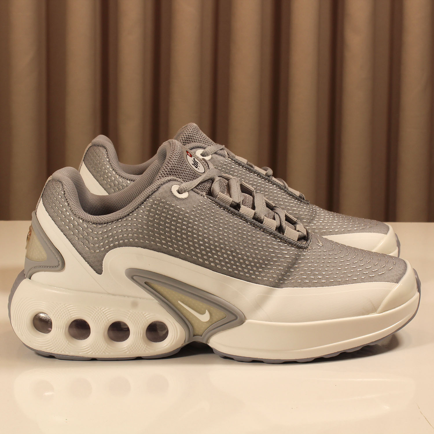 Kişilər üçün krosovkalar, boz, içərisi tekstil, üstü tekstil, alt hissəsi poli, B-25 8052-NIKE GRI - Image 2