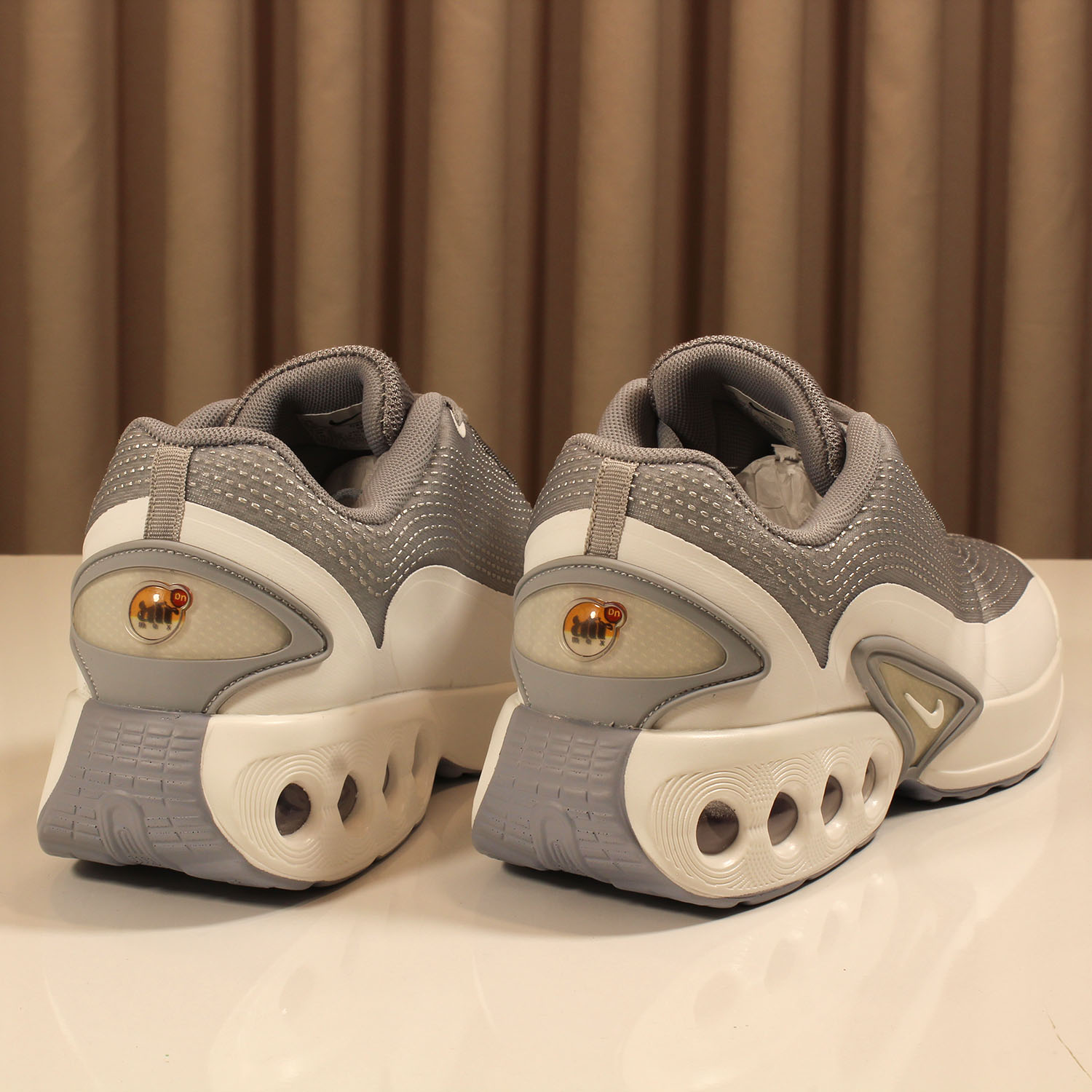Kişilər üçün krosovkalar, boz, içərisi tekstil, üstü tekstil, alt hissəsi poli, B-25 8052-NIKE GRI - Image 3