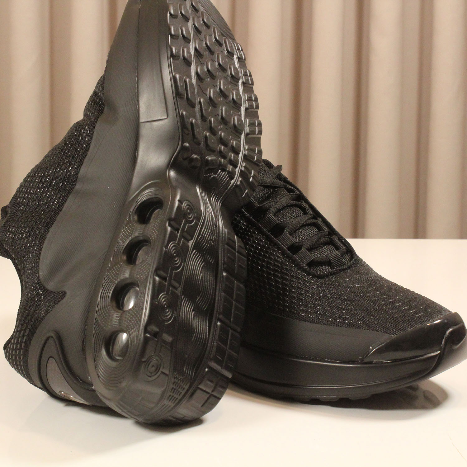 Kişilər üçün krosovkalar, qara, içərisi tekstil, üstü tekstil, alt hissəsi poli, B-25 8052-NIKE SIYAH - Image 4